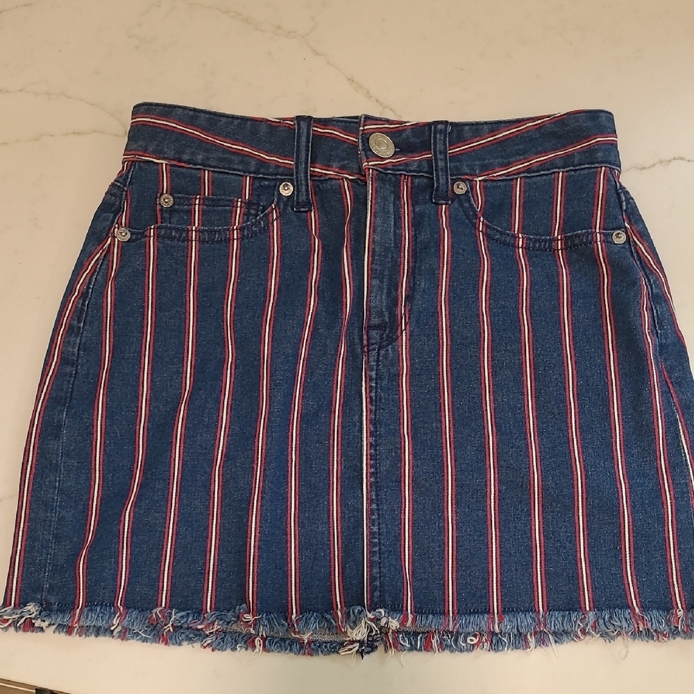 American Eagle Outfitters Blue and Red Pencil Mini Skirt